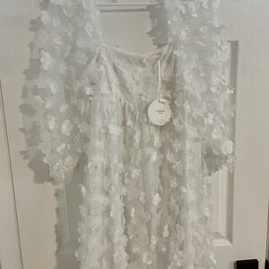 Storia White Floral Mini Dress